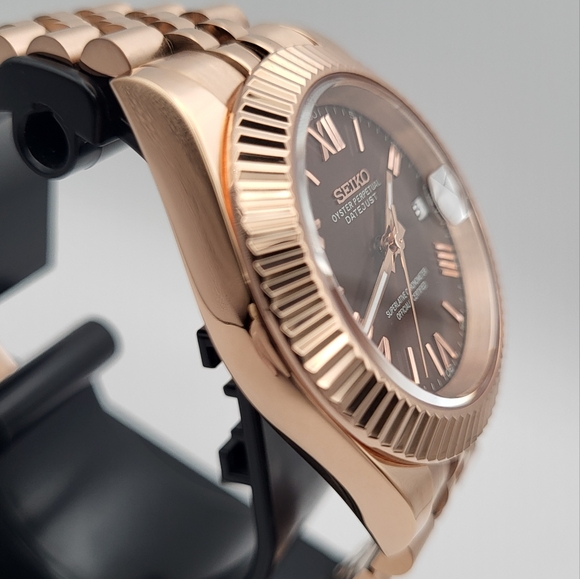 New Seiko Mod 39mm Automatic Watch - Picture 4 of 9